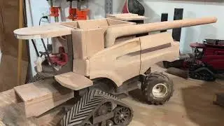 Building Wooden Case IH 8230 & 9240 Combine Models