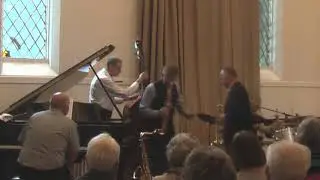 Everybody Loves my Baby - John Petters & His Rhythm with drum solo