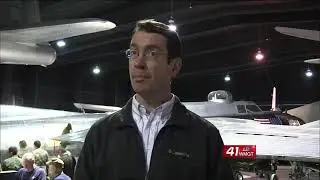 International military students visit Museum of Aviation