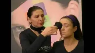 Truccare il viso: la Cipria essence
