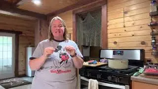 Making Walt Disney chili