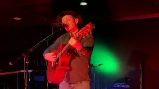 Graceland (Paul Simon) - Dave Tate Live at Lost Chord