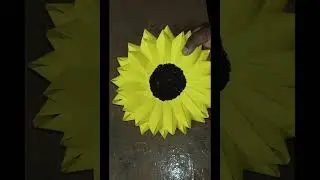 Sunflower 🌻makeing with paper ✂️ #sunflower #paper craft