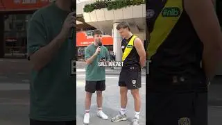 Самый большой магнит для мячей на драфте AFL 2024? 🏉🧲 @BallMagnets