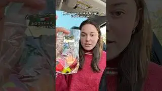 ест марципан из Италии