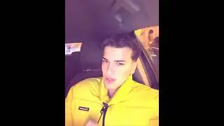 commenta con un emoji gialla✨