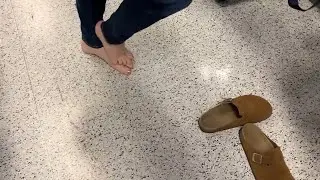 Birkenstock Public Shoe Play | No shoes in public, Toe dipping, Popping, Shoe try on