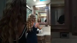 Обратитесь в компанию Rv Select в Сеффнере, штат Флорида, чтобы найти автодом своей мечты!