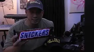 1lb Snickers Bar - yell0sub Food Challenge