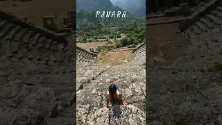 Пынара. Амфитеатр с видом на ликийские гробницы.