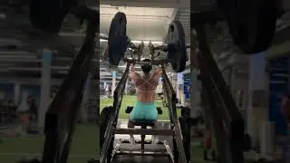 Upper body pump. #npcfitbody #bodybuildingmotivation #fitnessmotivation #workoutmotivation #gym