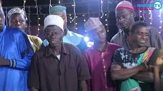 KANUMBA AKIMWAGA FEDHA KWA MADRASA MUNAWARA TELENI