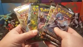 Opening a HUGE MEGA BEEDRILL EX BOX!! Beedrill Invasion!!