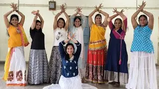 What Garba moves😳😍#garbadance #navratrispecial #garbagroup #easygarbasteps #dancegarba #explore