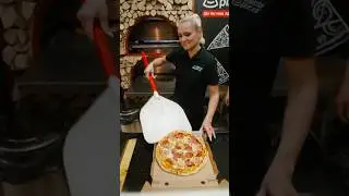 Comandă Trenta Pizza che ride