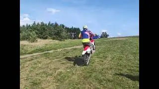 M&oacute;j nowy GasGas EC 350 F, na kapolu moi kumple jeżdżą, niestety.