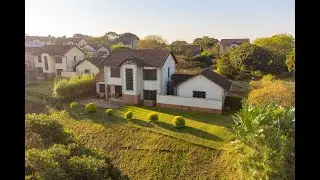R2,500,000 | 4 Bedroom Townhouse For Sale in Clifton Hill Estate