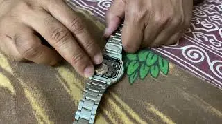 Simple method of removing the battery from Casio Waveceptor and other allied watches