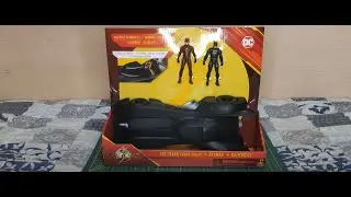 Spin Master The Flash Movie - The Batmobile and Batman (Keaton) and the Flash unboxing and review