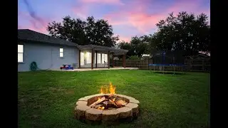 3705 Barnhouse Pl Valrico FL in Lithia Ridge!