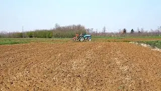 Surčin: Prolećna setva na surčinskim njivama
