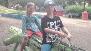 Barnbarnen leker 2015
