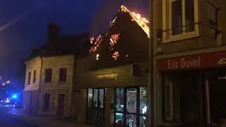 Incendie rue de la R&eacute;publique &agrave; Pont-Audemer