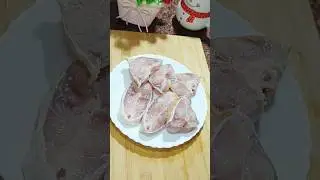 An easy way to clean fish in just 2 minutes | clean fish in just 2 minutes #shorts  #ytshorts