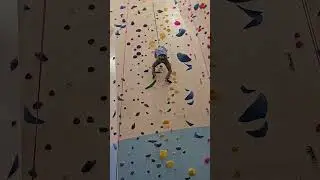Climbing my first 5.12a - Goal for 2025 achieved. Time to update my goal!