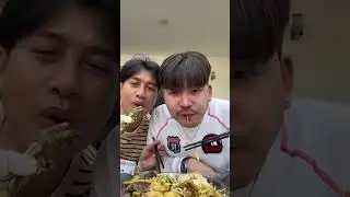 Yummy Khmer Traditional food ហូបនំបញ្ចុកស្នាដៃប្រពន្ធសម្លាញ់ រសជាតិឆ្ងាញ់សាហាវ #foodrecipe #vlog 