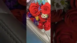 Fried chicken 🍗 and flowers 🌼 🌸 #funny #marriedlife #wifehusbandcomedy #friedchicken #flowers