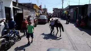 Guatemala 2026 Caminata hacia las olas para la carrera de cintas