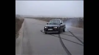 BMW e30 Alpina B6 3.5 - Burning Rubber