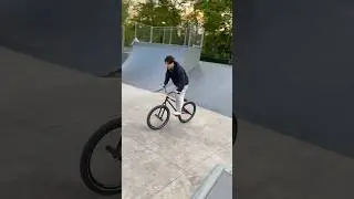 MTB TRICKS @TonySteps #bmxisfun #lifyshorts #bikelife #lifestyle #mtb #bmx #bmxpark