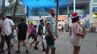 Cavill Avenue - Gold Coast || Australia