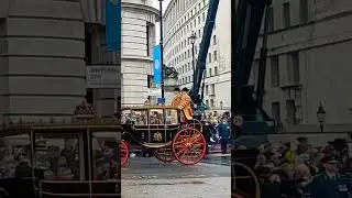 Minor Royals take part in Coronation Carriage procession.