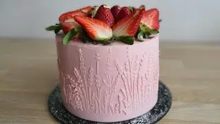 Layer cake façon fraisier.