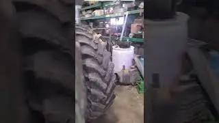 #johndeere #tractor #transmission #transmissionrepair #fuel #clutches #clutch #split #cab #diy
