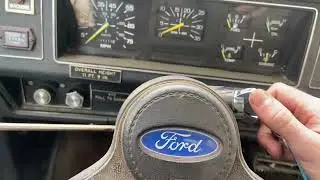 1991 Ford F700 6.6L L6 Diesel First Start in 8 Months
