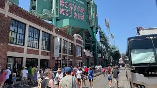 This is what happens to me in Boston 🙊🇺🇸🌏🔥