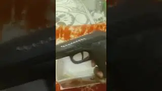 Air soft toy gun with little yellow bullets🔫
