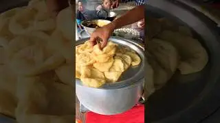 Naan Puri #viral #shorts #streetfood #youtubeshorts #recipe #foodshorts #naanpuri #foodlover