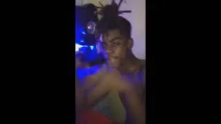 vaginaldo 1000flows  trancado no seu home studio a ouvir o seu novo grande sucesso t&aacute; no c&uacute; dele
