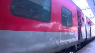 08244 BGKT-BSP LHB special with WAG5 in the lead entering Rajnandgaon Station