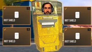 4 Riot Shields vs 116 Guns in Warzone Mobile