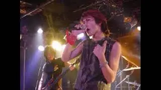Bllow - Sekai ni Owari no Kane ga Nari Hibiku Toki (世界に終わりの鐘が鳴り響くとき) (2004)