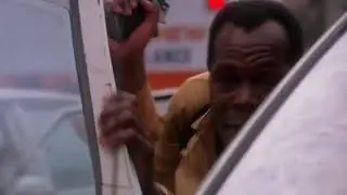 Predator 2 🎬 | Too small - LA street fight 2/3