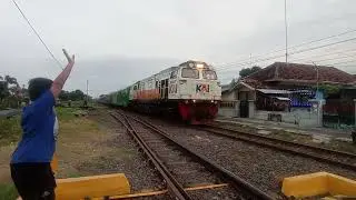 CC 206 13 36 SDT - KA 34/31 Pandalungan Jember - Gambir