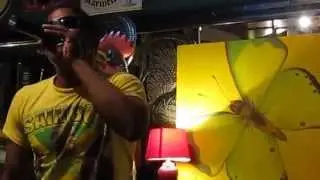 Bayo warming up Belgian Cafe