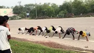 Push-up competition😱💪